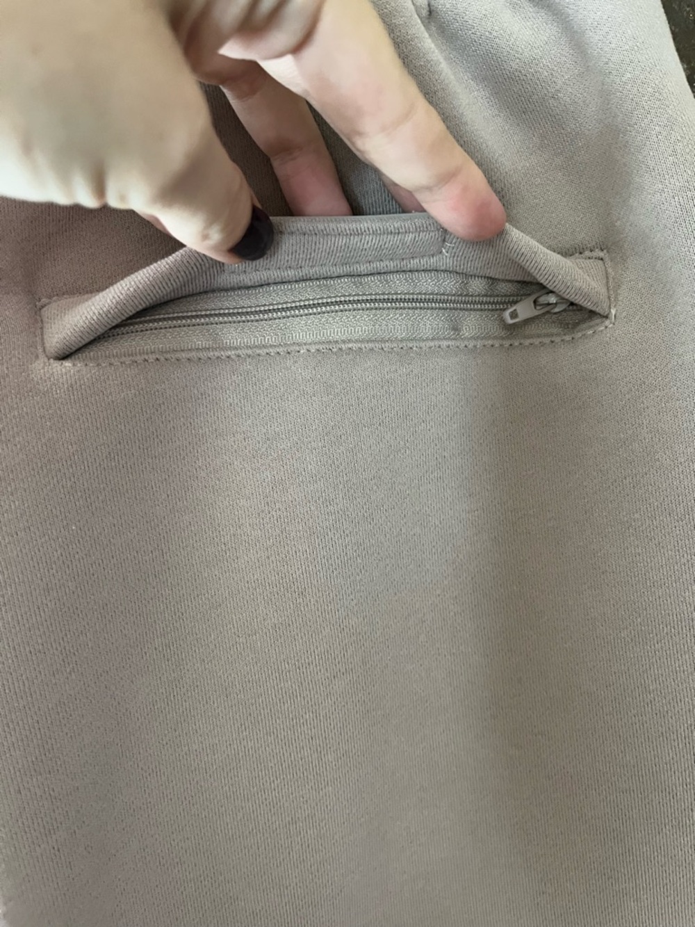 Women's Cozy Elastic-Waist Jogger Pants - Light Taupe - Picture 6 of 6